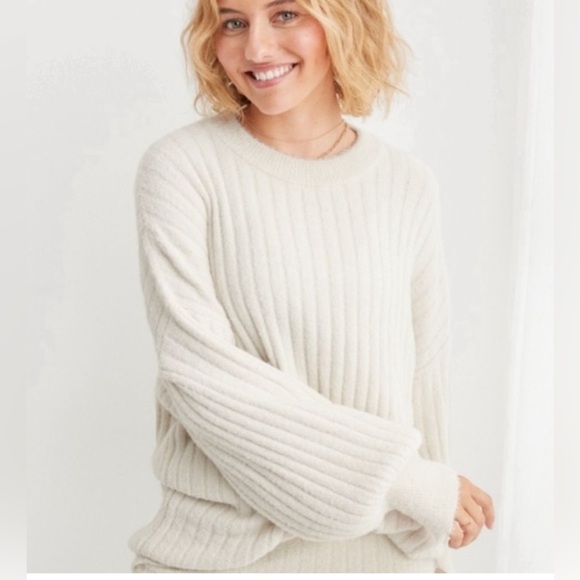 Aerie buttercream oversized pullover sweater cream - Picture 1 of 4